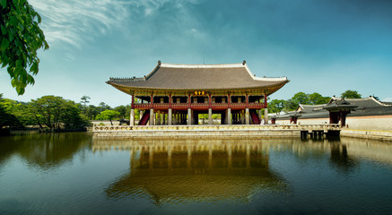 Obraz premium Gyeongbokgung Palace in Seoul, South Korea