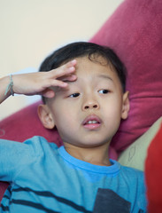 Obraz premium Boy portrait in salute posture so cute