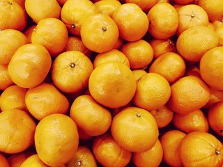 Close up oranges on market