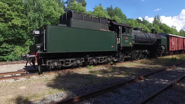 Steam Locomotive, Finland Aerial footage 4K Finnish Steam Locomotive, Oass Hrl, # 1009,  the nickname in Finnish Ukko-Pekka (Hubby Pekka) - Pehr Evlnd Svinhufvud was the third President of F