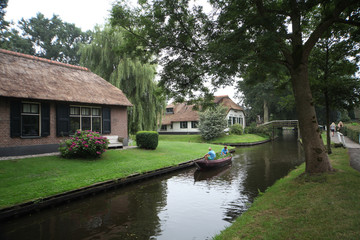 Fototapeta na wymiar Giethoorn canals Overijssel Netherlands