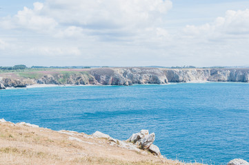 Naklejka premium Pointe de Pen-hir sur la presqu'île de Crozon à Camaret-sur-mer