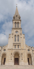 Fototapeta na wymiar Basilique Saint Denys d'Argenteuil dans le Val d'Oise 