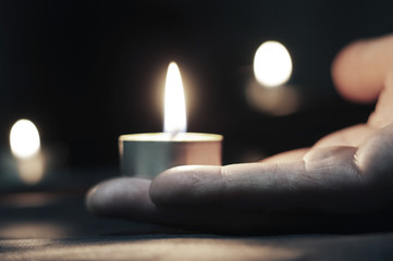 Obraz na płótnie Canvas Memorial Day International Holocaust Remembrance Day The candle burns