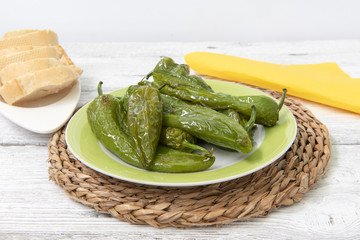 Pimientos verdes fritos