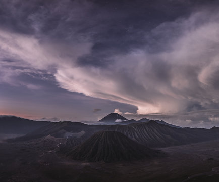colorful sunrise above Mount Bromo Nationalpark, Java, Indonesia