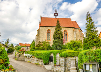 Fototapeta na wymiar Kirche im Odenwald 