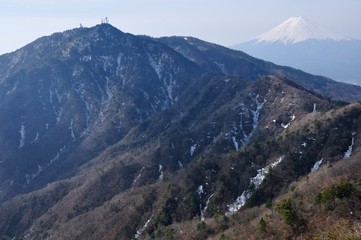 Naklejka premium 富士山と三ツ峠山