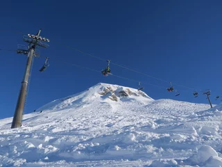 Fototapeten skigebit in den schweizer alpen © Roy