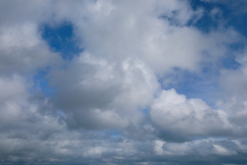 Obraz premium blue sky with white clouds to horizon