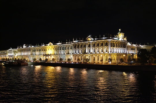 Hermitage museum in night, Saint-Petersburg, Russia