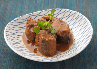 　鯖の缶詰