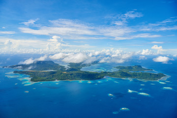 Chuuk Atoll from the air_1