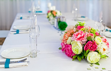 Served tables in restaurants and cafes, meals and drinks on the tables, room design.