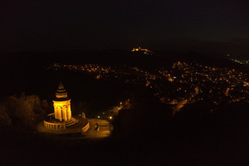 Obraz premium Eisenach bei Nacht.