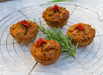 4 vegetarin muffins with herbs