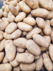 Fototapeta na wymiar potatoes in a supermarket