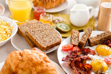 Fototapeta na wymiar Delicious healthy English breakfast