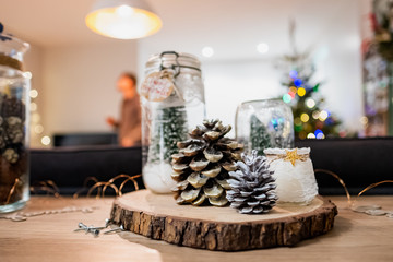 Décoration de Noël naturelle, pommes de pin