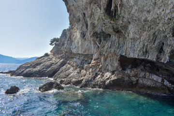 Fototapeta na wymiar amazing turquoise sea and beautiful beaches of Lefkada island. Greece