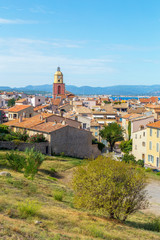 Obraz premium A view of streets and lanscape of Saint Tropez, France