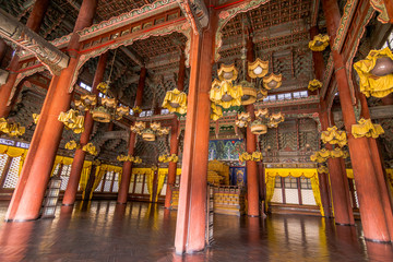 interior en el palacio changdeokgung