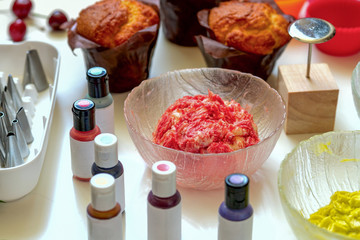 on white background cake molds, spatula, corolla, cones for cream, korean buttercream flowers