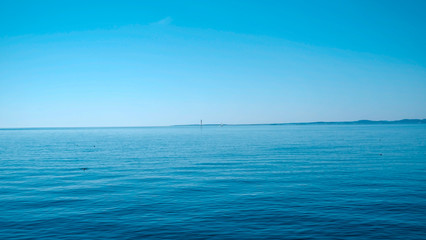 Obraz premium People by the ocean bed - Clear sky - Norway