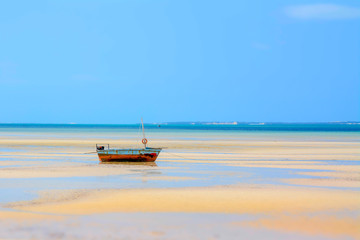 Obraz premium Fishing boats in Vilanculos, Mozambique