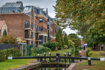 Grand Canal , Dublin, Ireland © borisb17