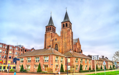 Fototapeta na wymiar Sint-Walburgiskerk in Arnhem, Netherlands