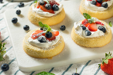 Homemade Mini Sponge Cake Cups with Fruit