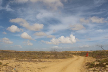 Fototapeta na wymiar Nubes en el camino