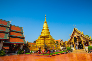 Naklejka premium Wat Phra That Hariphunchai is a Buddhist temple in Lamphun, Thailand