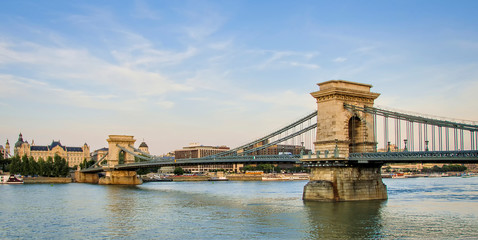 Fototapeta na wymiar Szechenyi Chain Bridge view from Danube side. Budapest, Hungary.