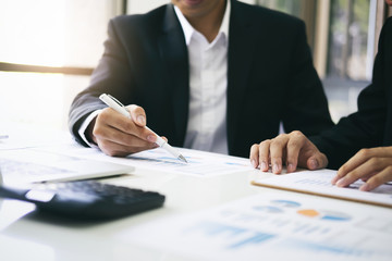 Businessmen teamwork meeting to discuss the investment.