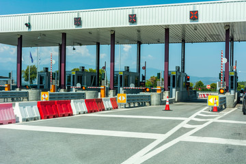 Empty pay toll check point
