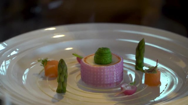 dressing appetiser plate