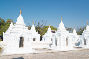 Templo budista em Mandalay, Myanmar.