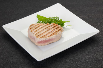 Grilled tuna steak