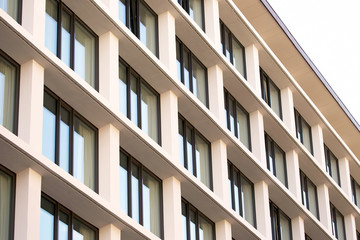 Fototapeta premium facade of apartment building against the sky