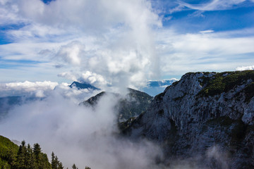 Rauschberg - nordöstliche Felswand mit Wolken