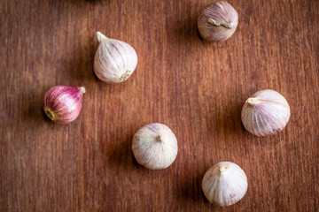 Garlic tone on the wooden table