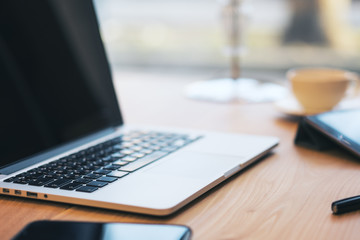 Sideview of empty laptop screen