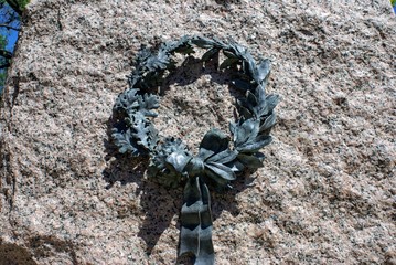 Metal Wreath Monument