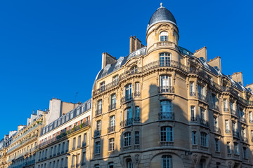 Fototapeta na wymiar Paris, beautiful building in the center, typical parisian street