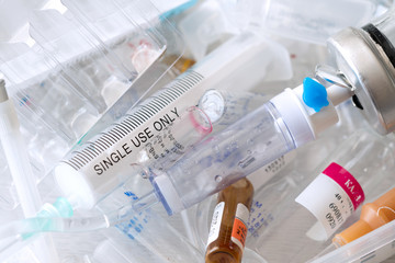 medical syringes and ampoules of plastic and glass that were in use, waste