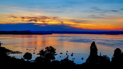 Blick vom schönen Arenenberg im Sommer Sonnenuntergang