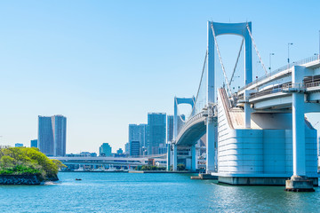 レインボーブリッジと高層マンション　High-rise apartment in Tokyo