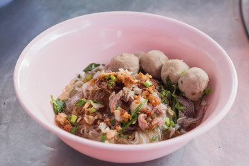 thai noodles street food